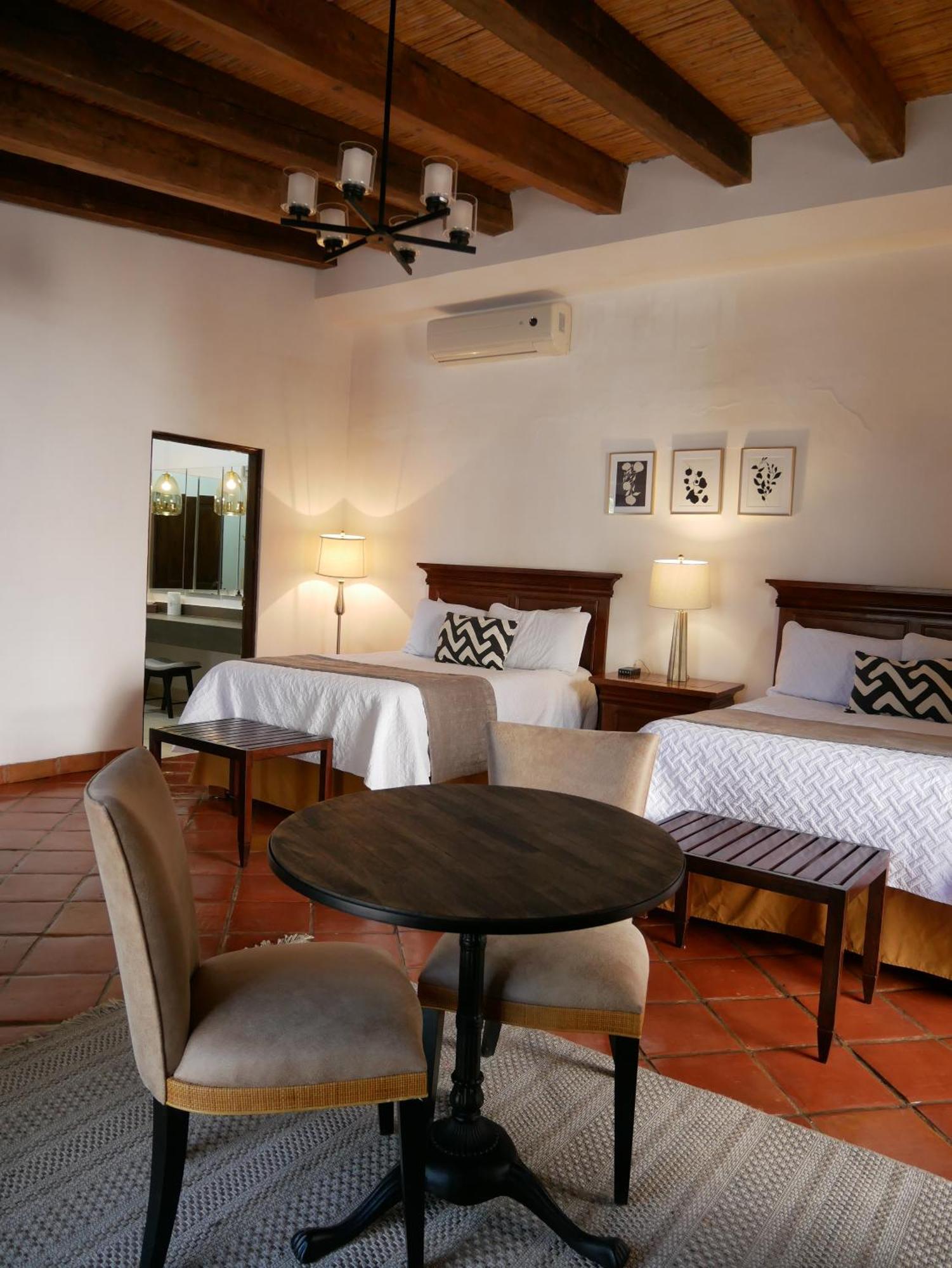 Hotel El Farol Parras de la Fuente Exteriör bild